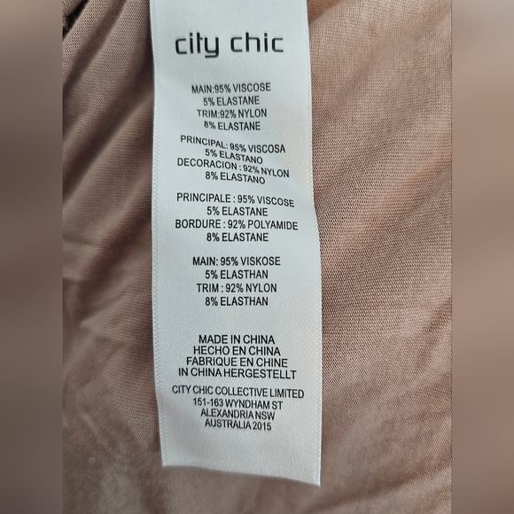 Mauve City Chic EUC romper - Picture 5 of 7